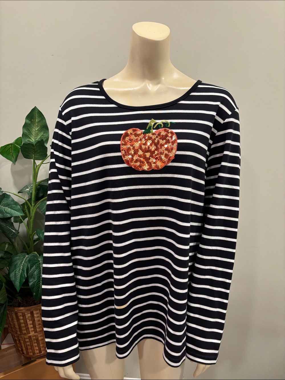 Quacker Factory Black & White Striped Long Sleeve Top with Sequin Pumpkin